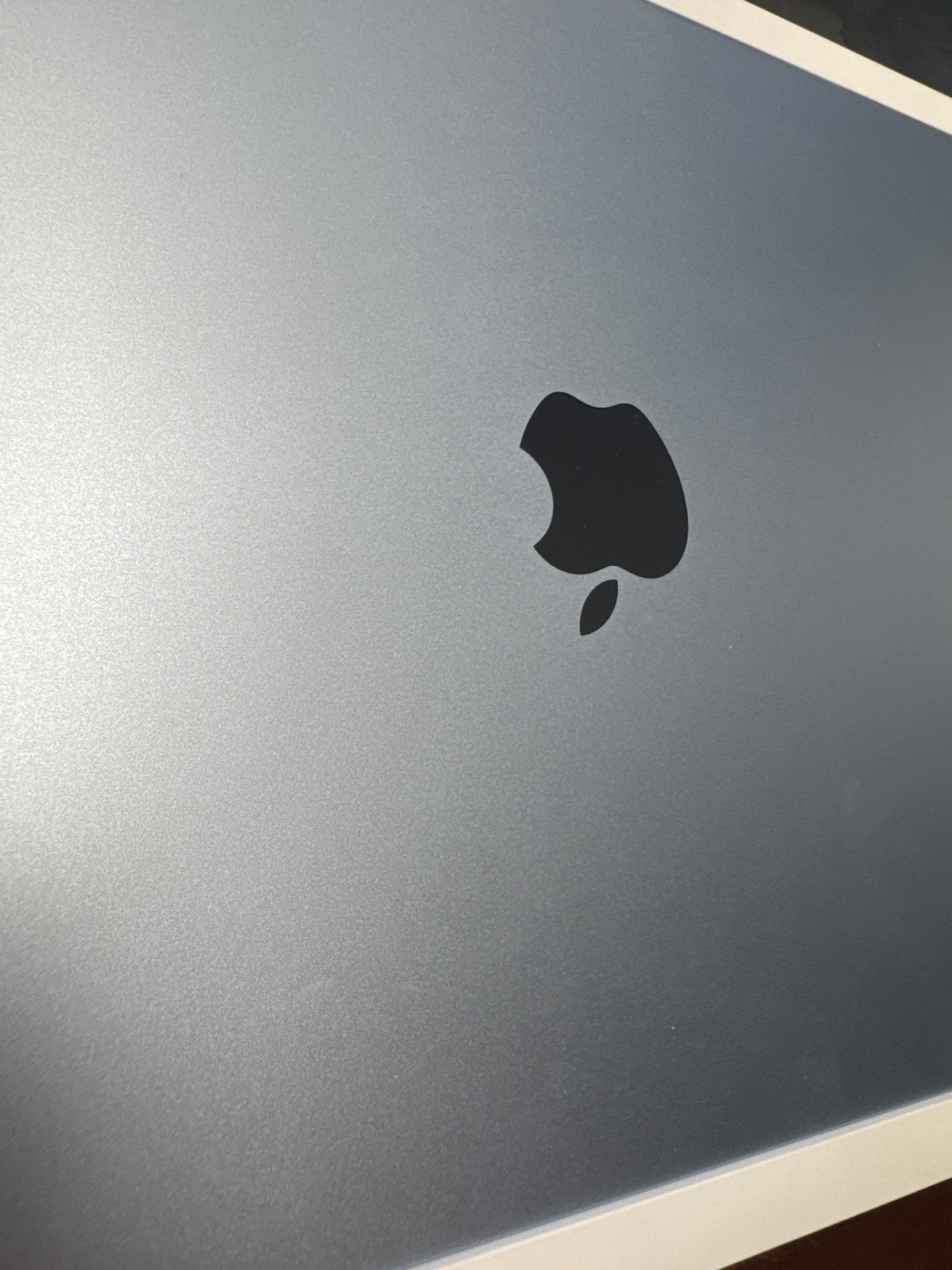 Macbook air 15” M5 24 1tb. With apple care until 2029. Sky blue