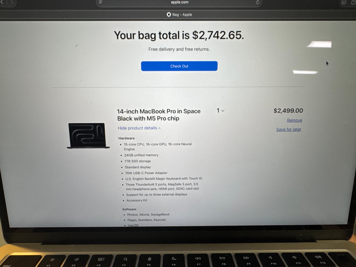 Macbook pro 14” space black. M5 pro 16core gpu. Eligible for AppleCare. new open box. 24gb 1TB