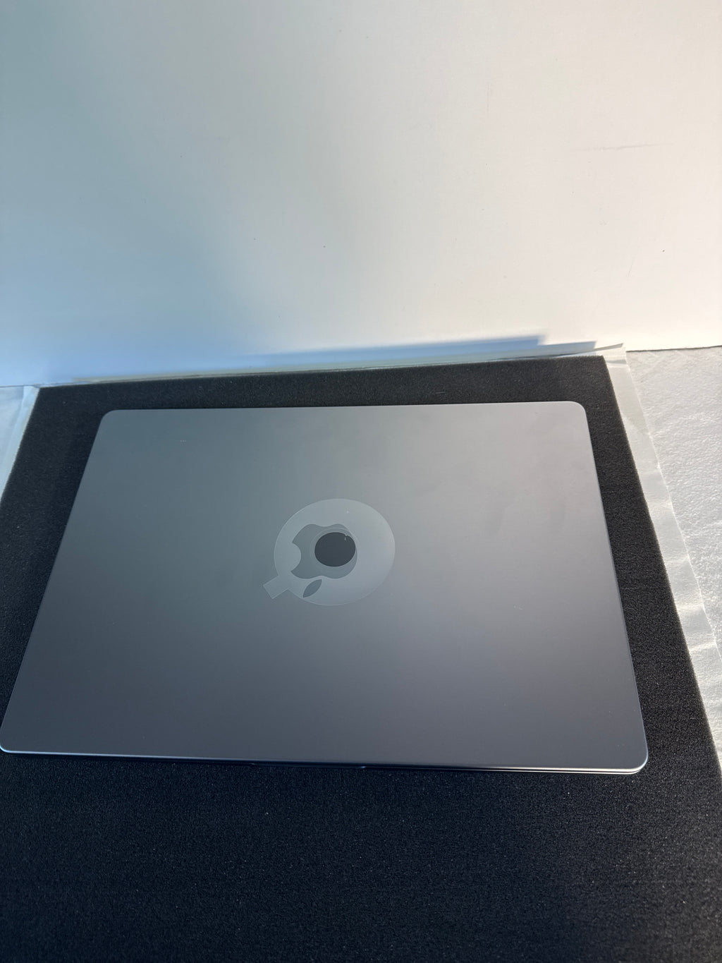 MacBook pro 14” 2023 M2 32/g00