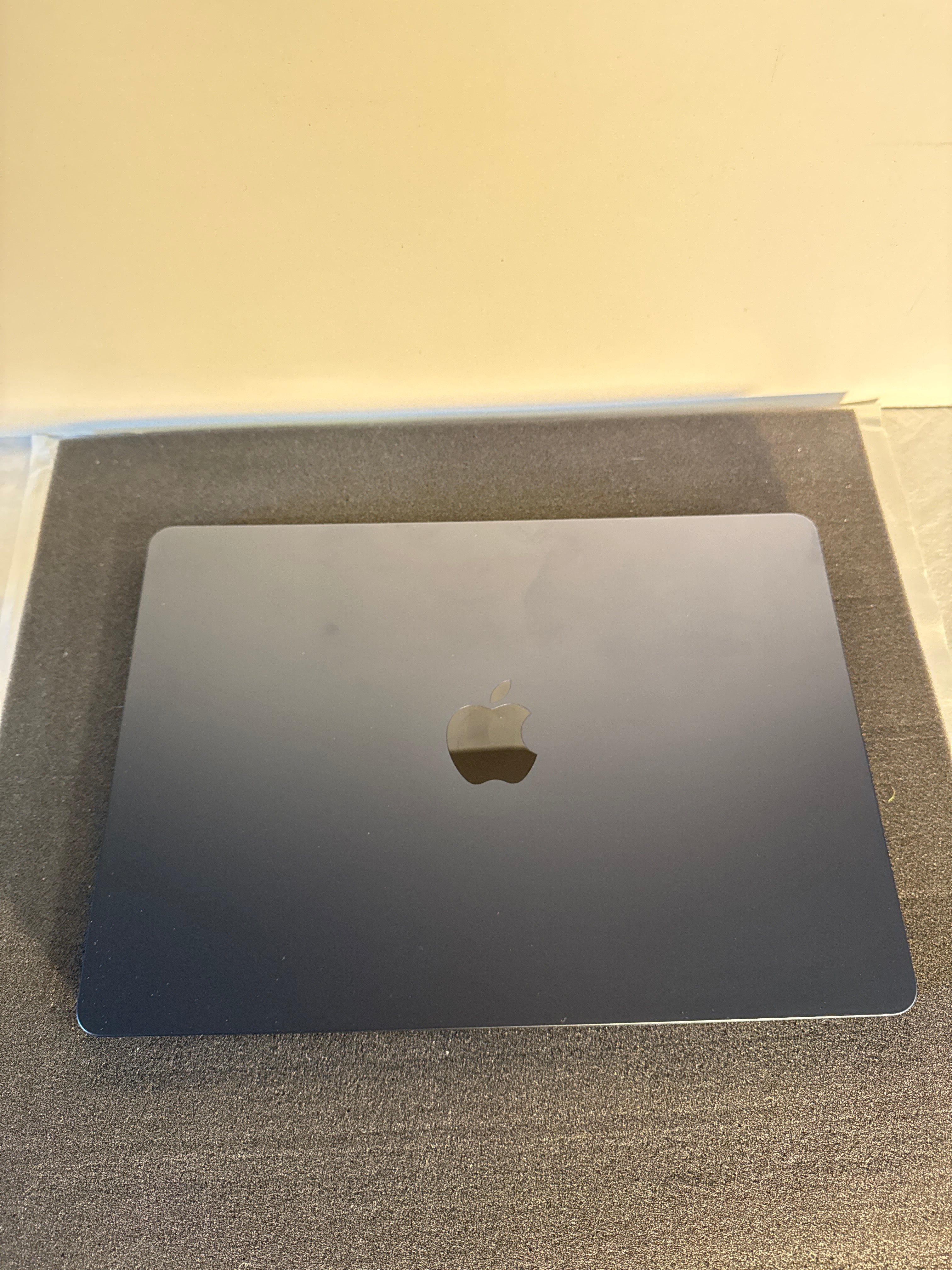 MacBook Air 13” M3 2024 8gb/256gb