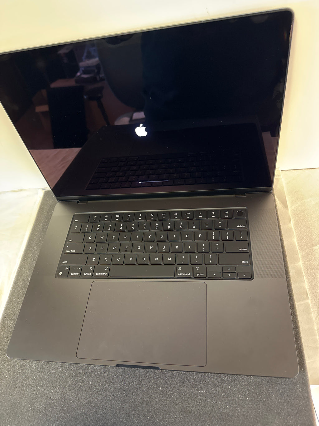 MacBook Pro 16” 2024 M3 18/500