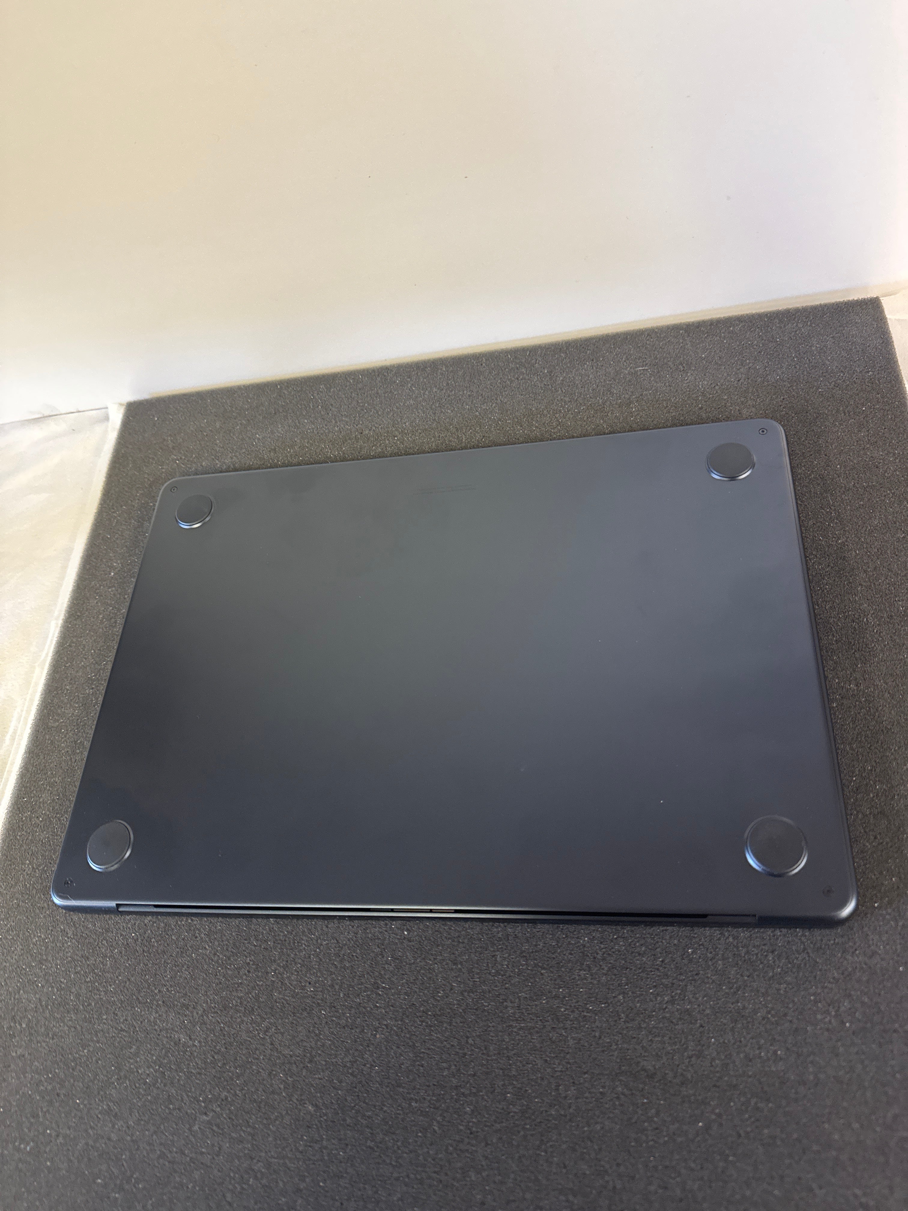 MacBook Air 13” M3 2024 16/256